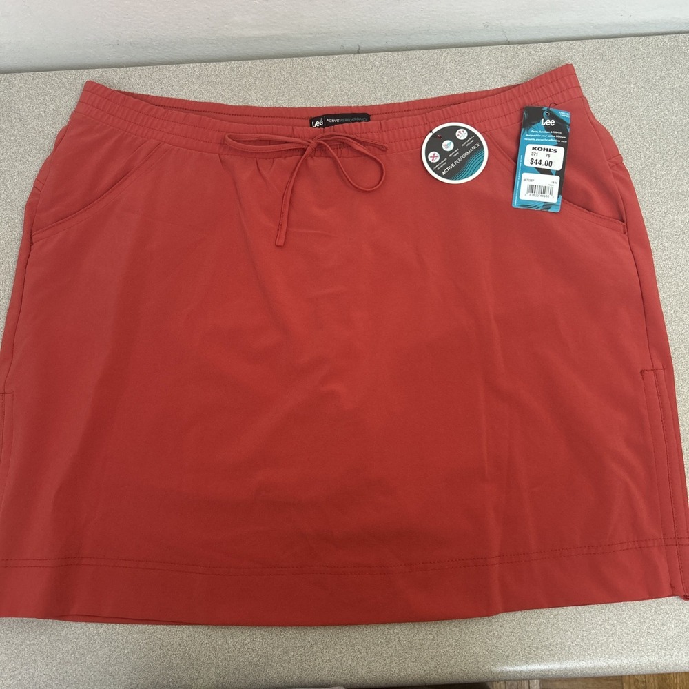 Lee Womens Active Performance Pull On Golf Skort, Stretch, Pockets,‎ Coral 18